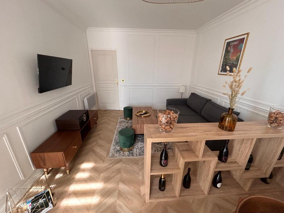 Bulle De Champagne : Petit Cocon En Plein Centre Apartment Еперне Екстериор снимка